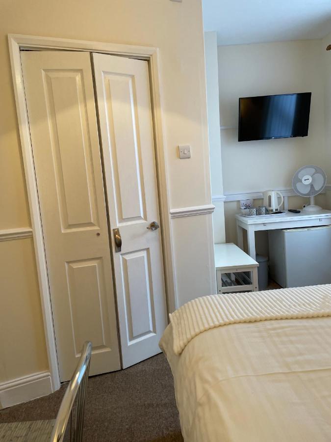 Caris Guest House Southend-on-Sea Exteriér fotografie
