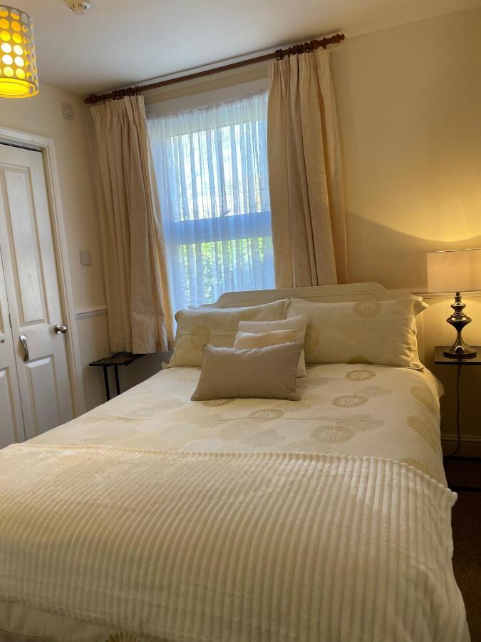Caris Guest House Southend-on-Sea Exteriér fotografie
